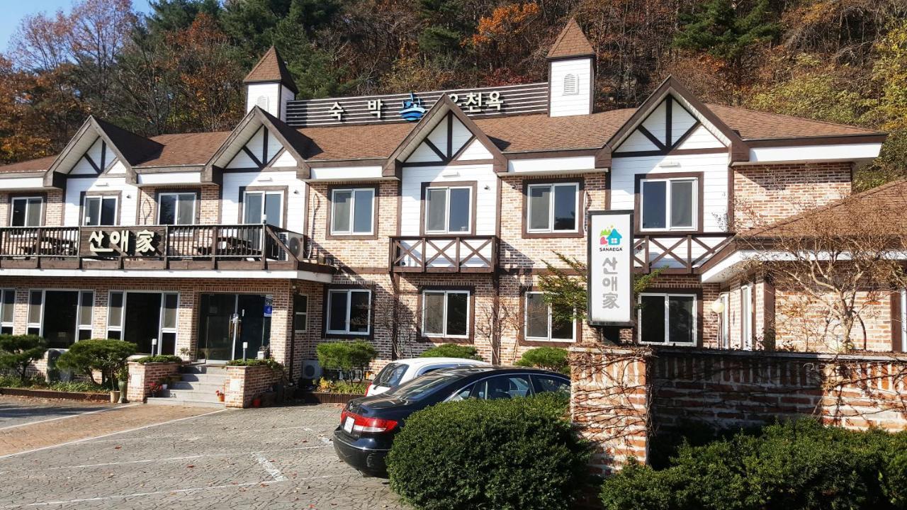 Vila Sanaega Pension Jangjang Exteriér fotografie