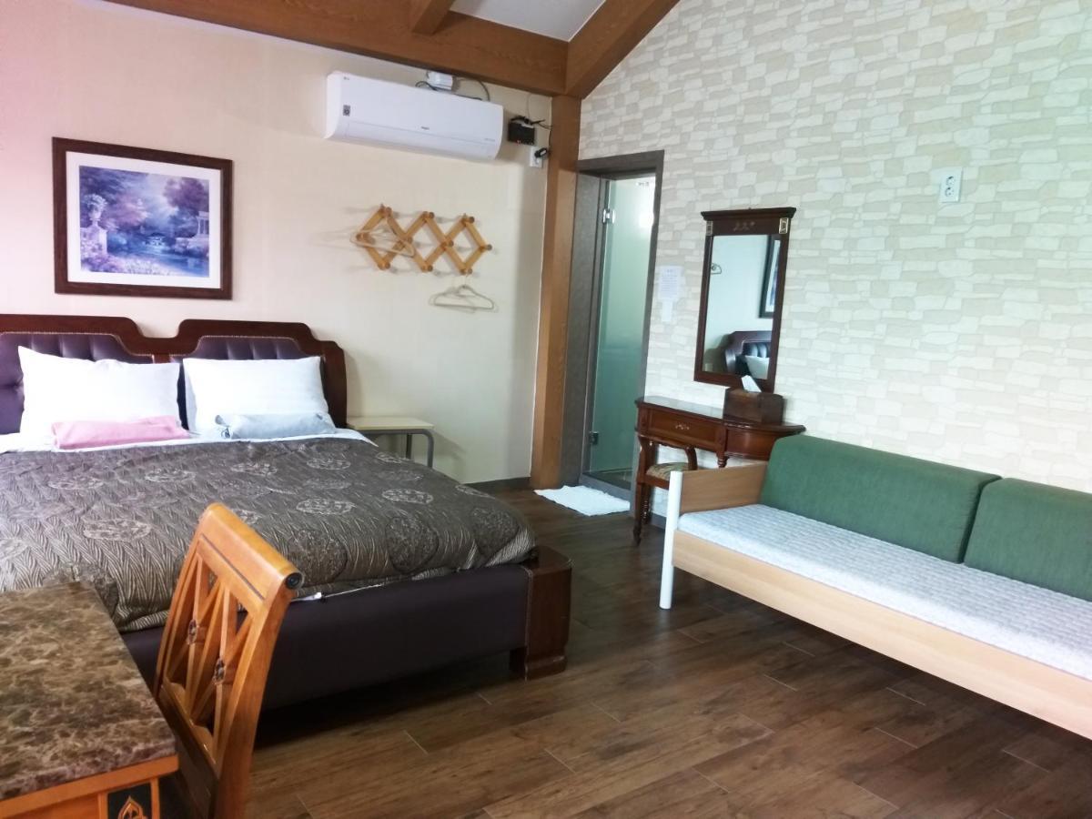 Vila Sanaega Pension Jangjang Exteriér fotografie