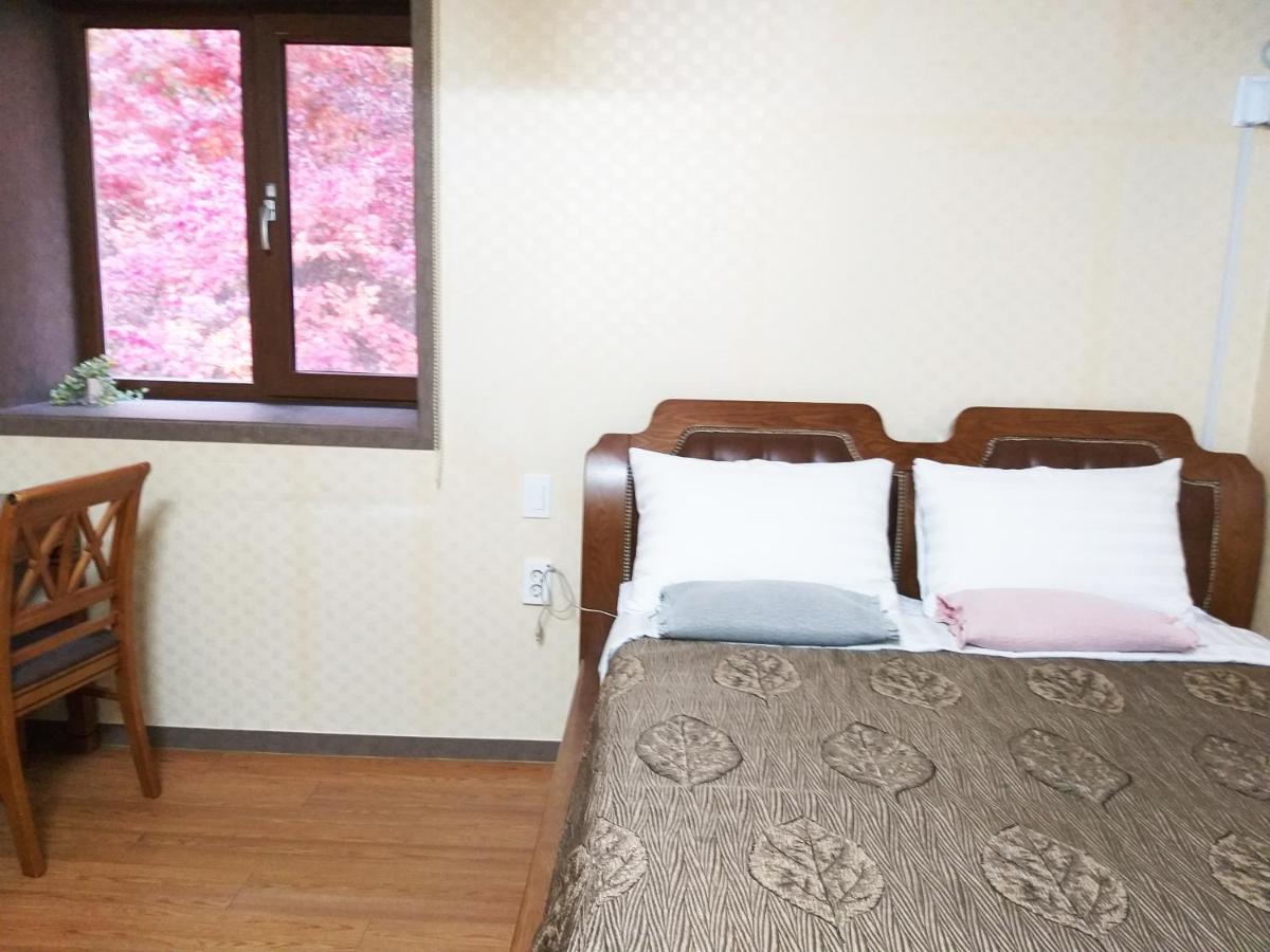 Vila Sanaega Pension Jangjang Exteriér fotografie